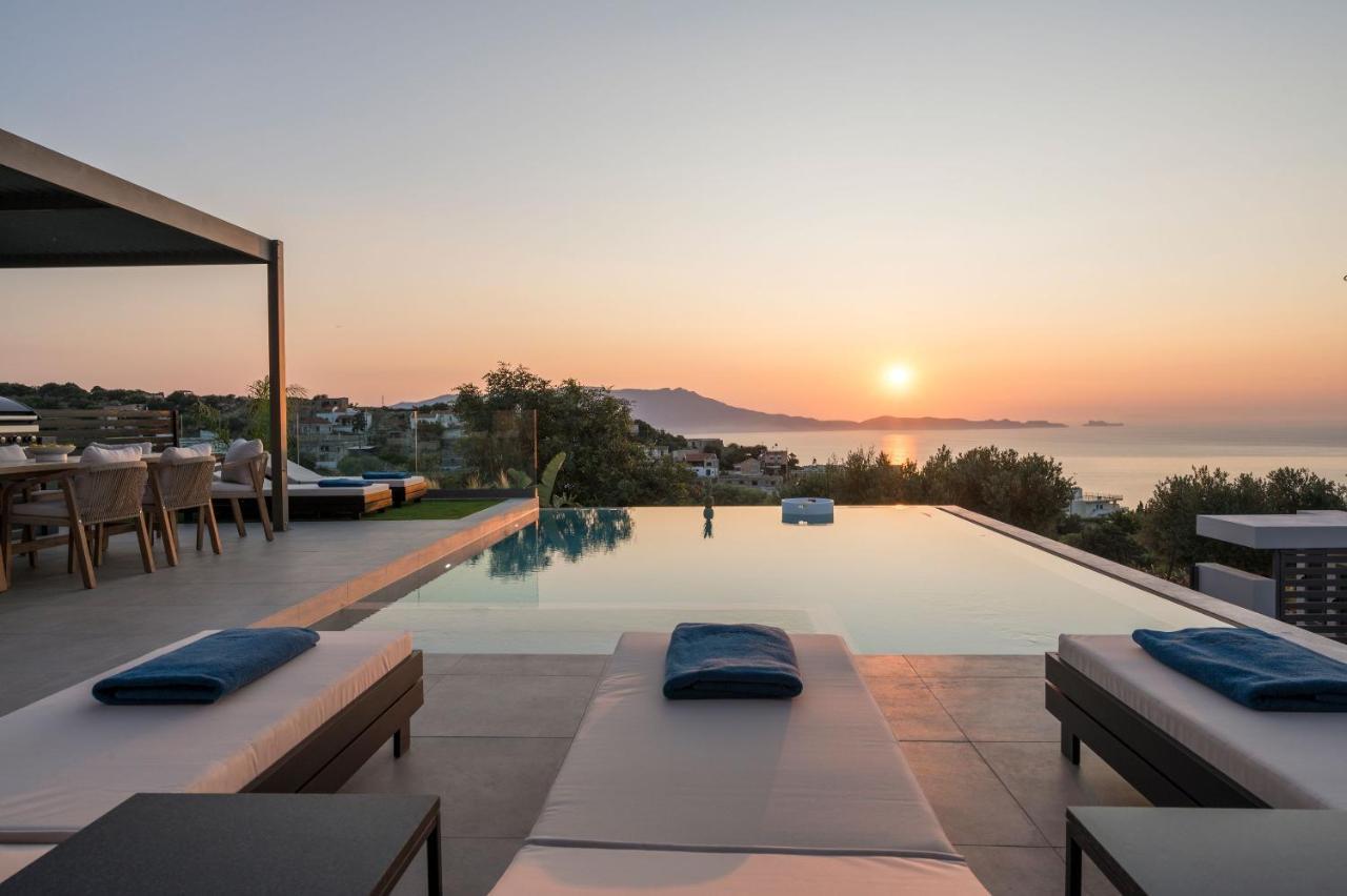 Villa Ekphrasis With Sea View And Jacuzzi Ravdhoúkha 外观 照片