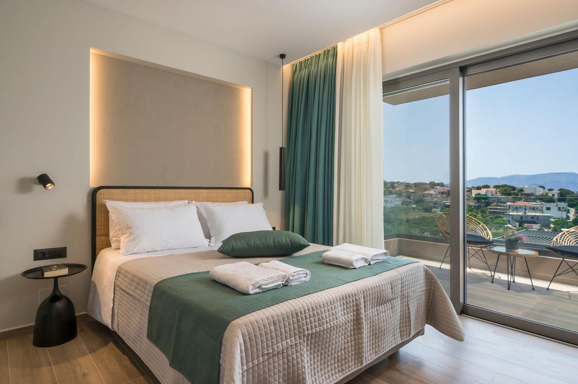 Villa Ekphrasis With Sea View And Jacuzzi Ravdhoúkha 外观 照片